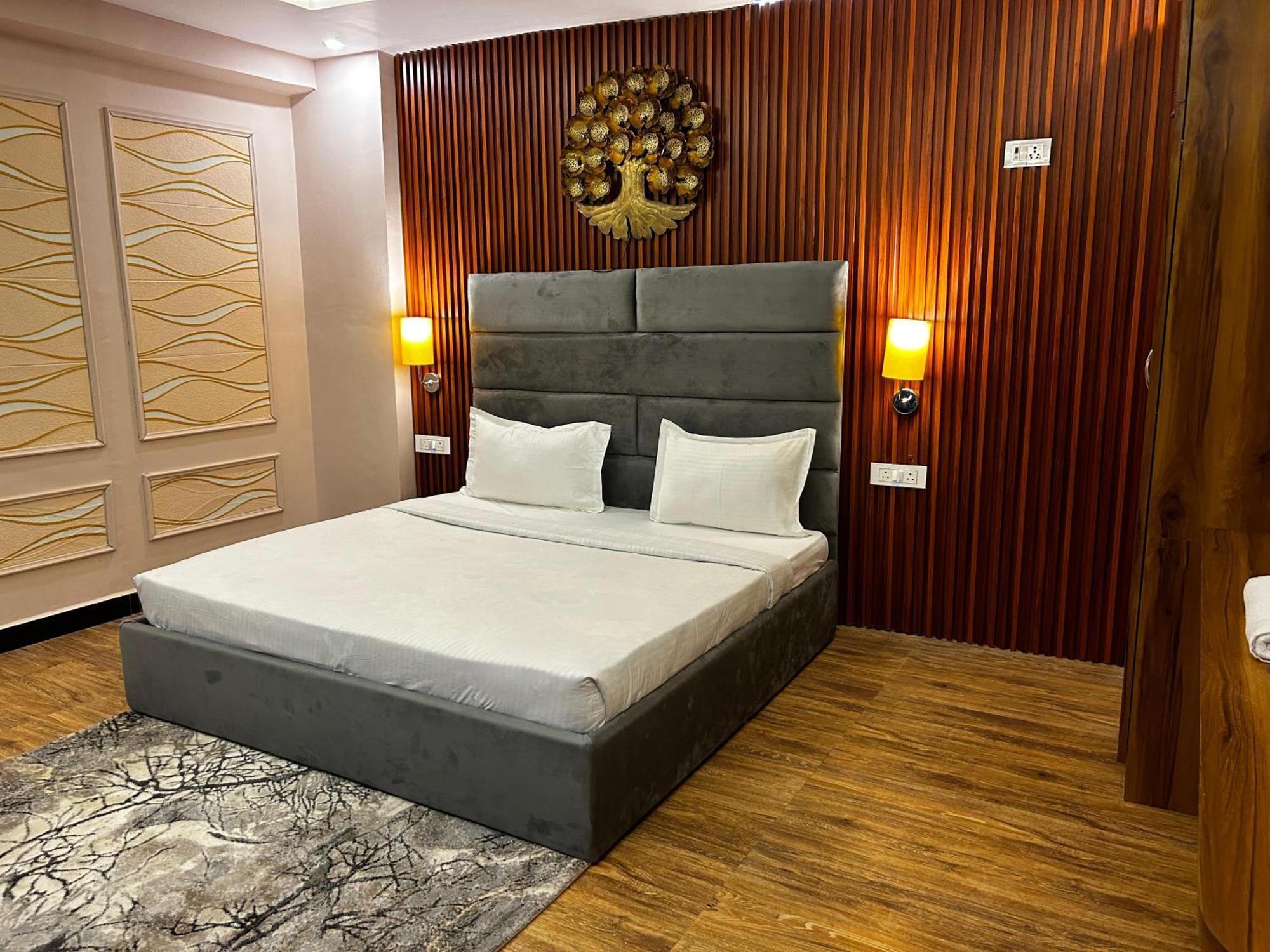 Hotels7Apple Mahoba Exterior foto